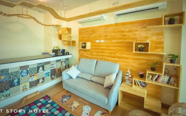 Cat Story Hotel