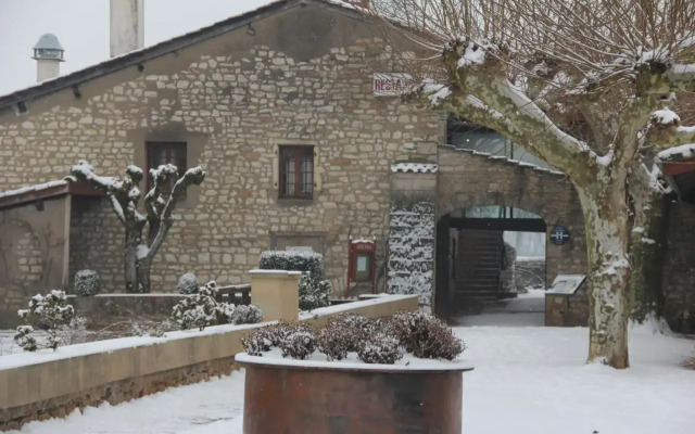 Logis Hôtel Restaurant La Vieille Ferme