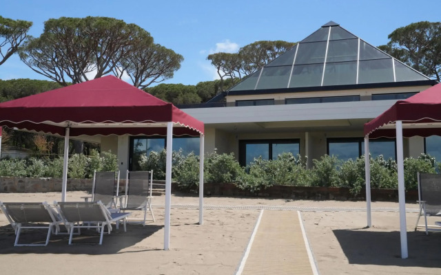 Cala Beach Resort