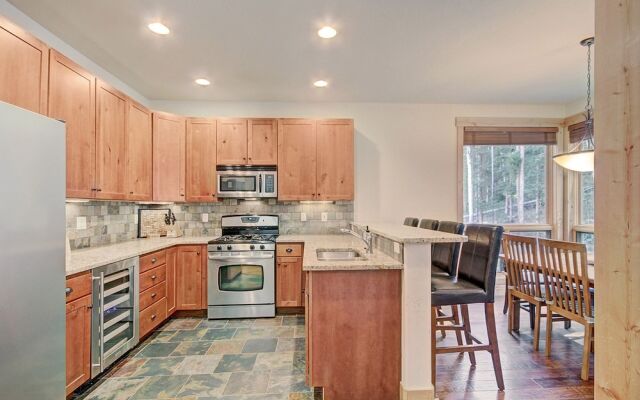 6509 Settlers Creek Townhomes by RedAwning