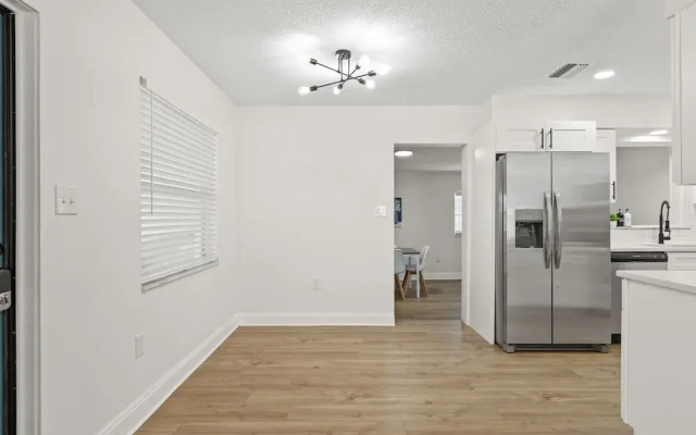Sunny Palmetto Oasis: 4br Home With Private Pool 4 Bedroom Home by RedAwning