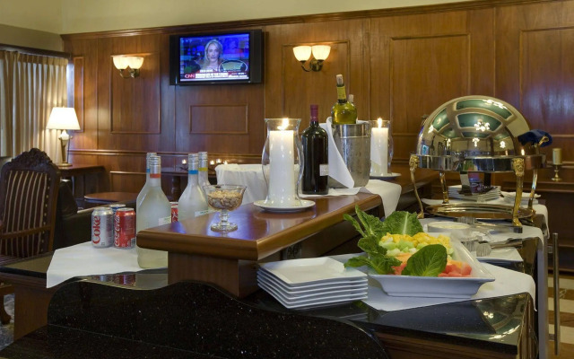 Windward Passage Hotel