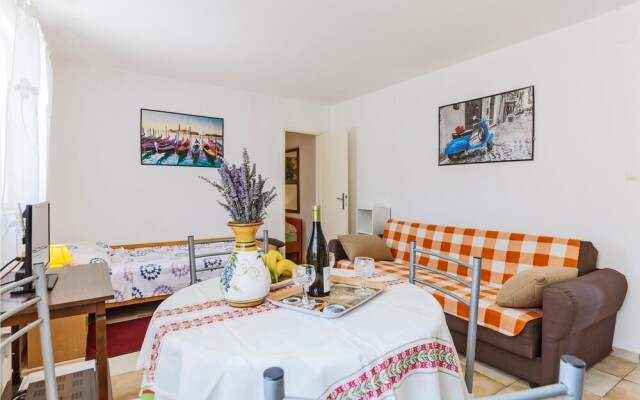 Beautiful Home in Pula With 1 Bedrooms and Wifi