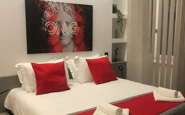 CentraL44 OMG CasuaL Suite