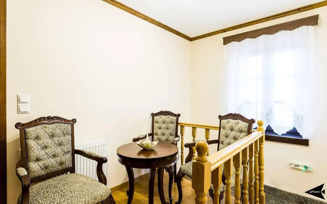 Villa Paroraia