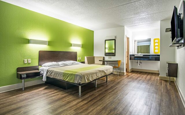 Motel 6 Manchester, TN