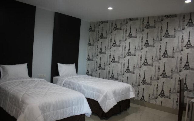 Novena Hotel Watampone