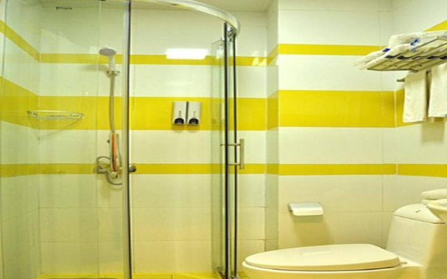 7Days Inn Linyi Cangshan Zhongxing Road Commercial Street
