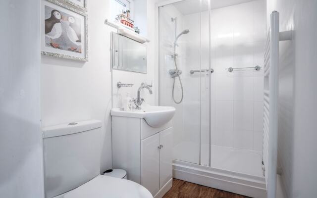 Bee Happy - 1 Bedroom Holiday Home - Saundersfoot