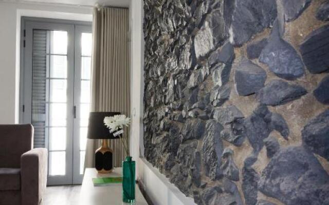 Apartamentos Funchal by Petit Hotels