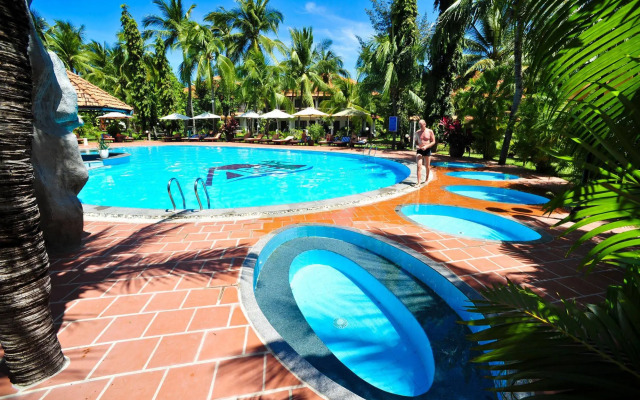 Four Oceans Resort Muine