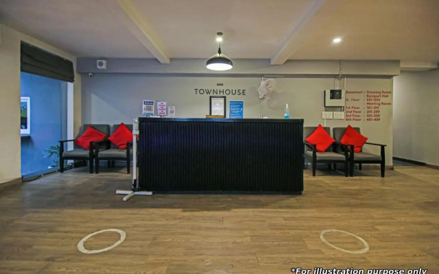 Oyo Townhouse 841 Parker Plaza