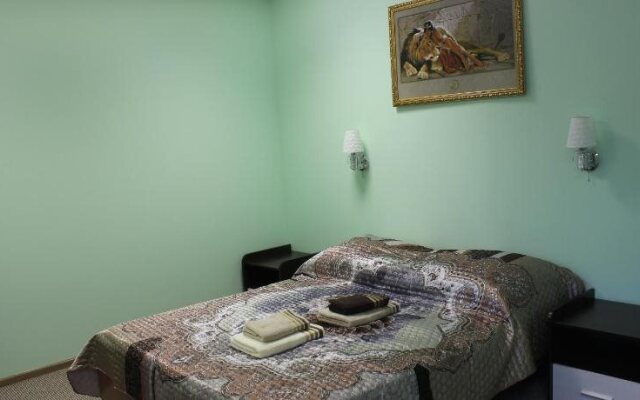 Guris Hotel - Hostel