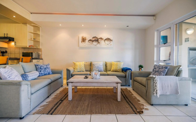 Waterfront Cottage B3