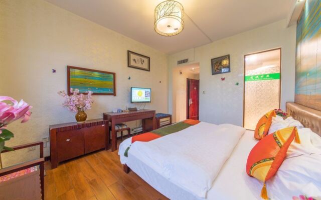 Lijiang Shishan Zhuyuan Hotel
