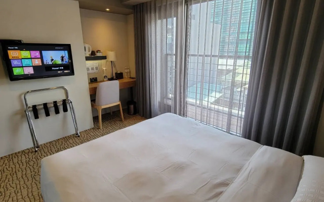 Simple Plus Hotel