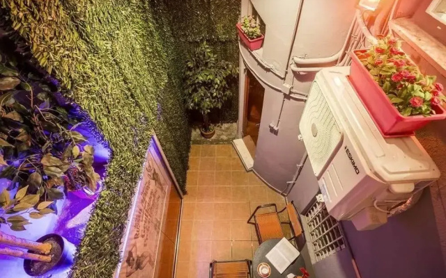 Boutique maisonette in Athens