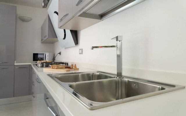 Sirmione Halldis Apartments