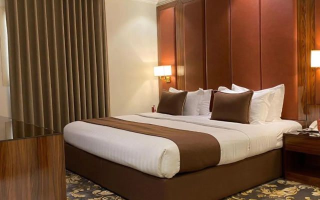 Bellevue Park Royal Hotel
