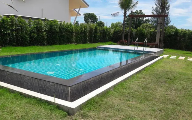 Proud Villa Hua Hin Resort