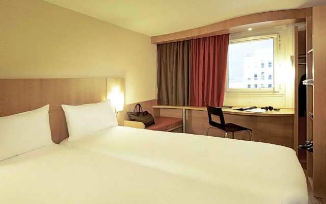 ibis Chengdu Yongfeng Hotel