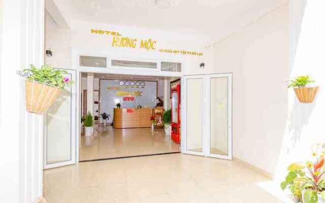 Huong Moc Hotel - Near Dalat Night Market