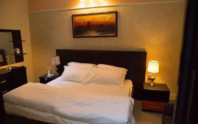Towlab Hotel & Suites