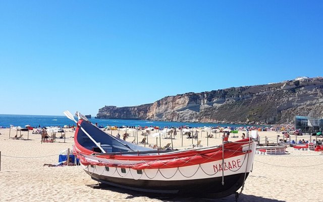 Apartment with 3 Bedrooms in Nazaré, with Wonderful Sea View And Furnished Terrace - 500 M From the Beach