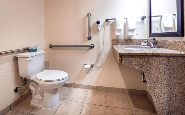 Cobblestone Inn & Suites – Big Lake