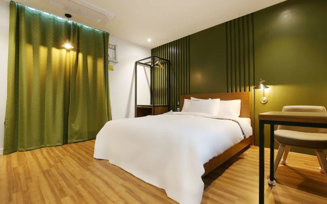 Daejeon Sintanjin Naru Motel