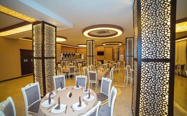 Continental Hotel Baku