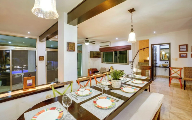 Oceanfront Isla Mujeres Estate w/ Infinity Pool!