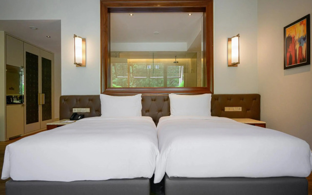 Resorts World Sentosa - Equarius Hotel