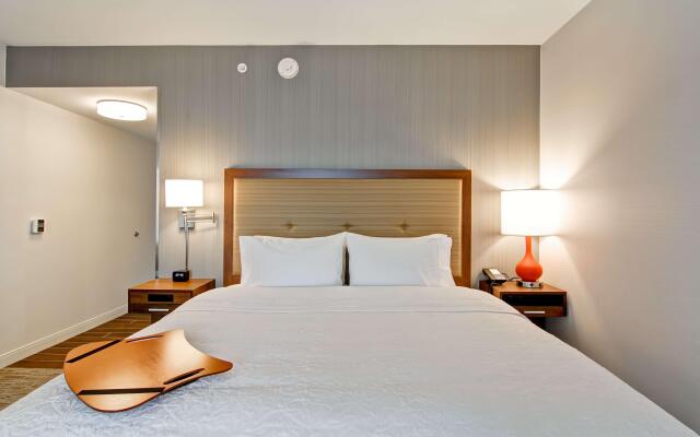 Hampton Inn & Suites Detroit/Troy