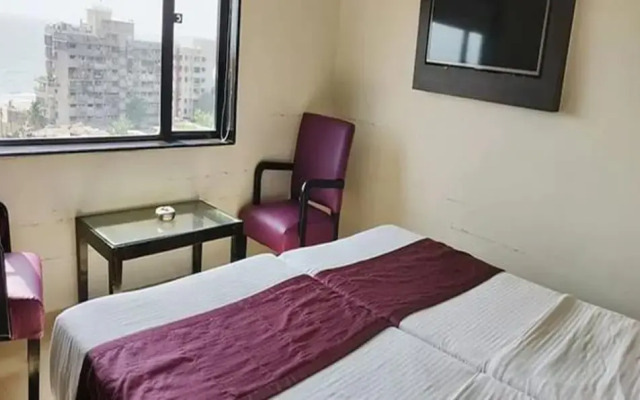 Sukh Hotel, Juhu