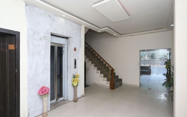 OYO 5474 Hotel Aries