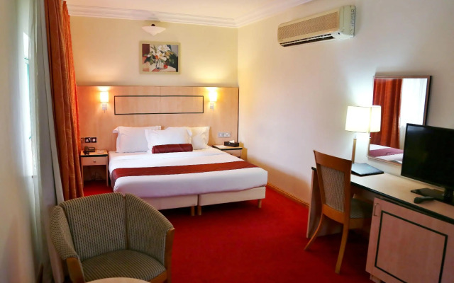 Отель Alisa North Ridge