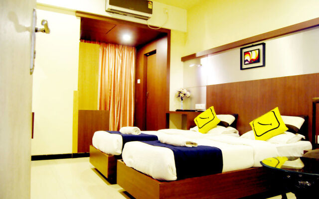 Vista Rooms At Thane Station