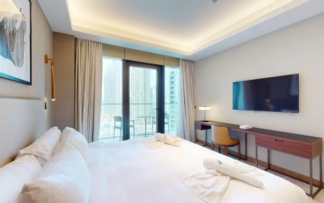 Downtown - Address Residences Opera T1 1603