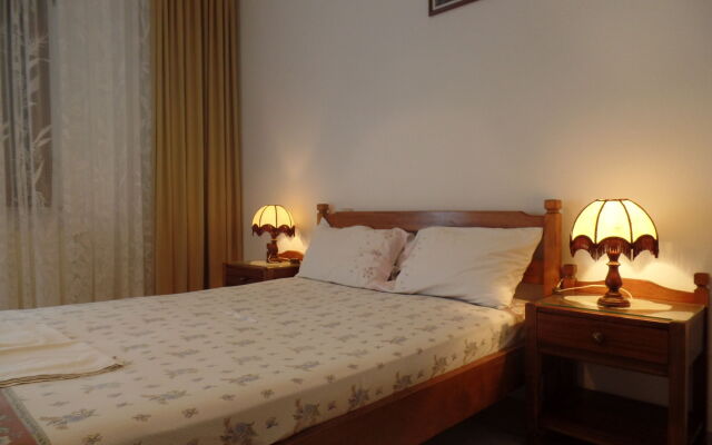 Antique the hotel
