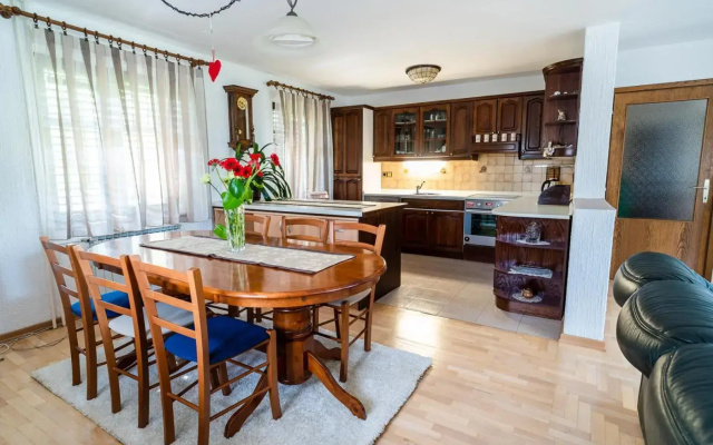 Apartments & Rooms Florjana