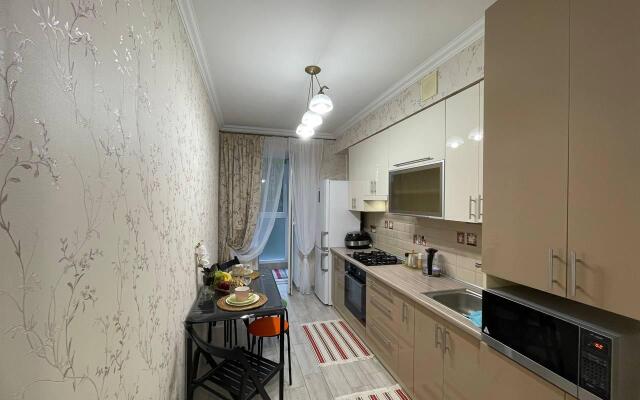 Apartment on Sibiryakova street