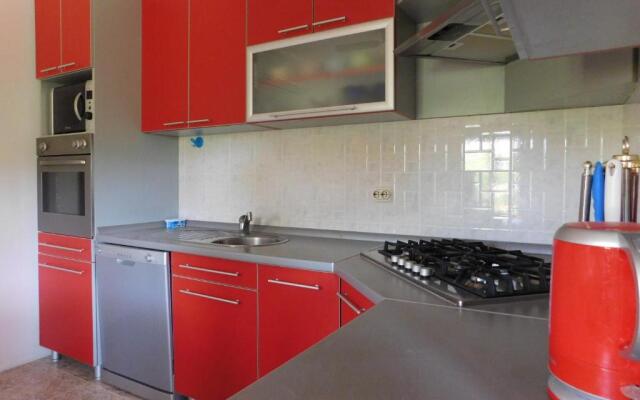 Apartments Leo Janjina