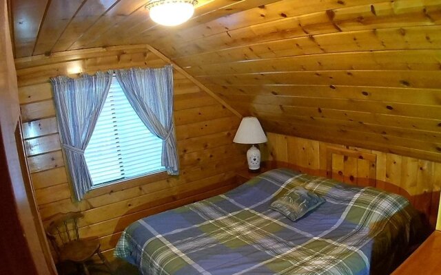 Reverse Creek Lodge