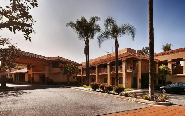 Best Western Diamond Bar Hotel & Suites