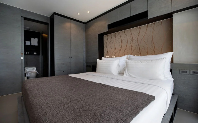 Tropical Sea View Suite B608 at Citygate