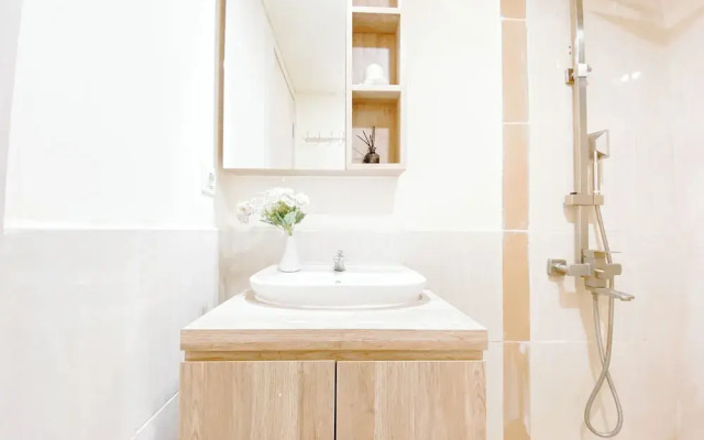 Minimalist and Cozy Living 2BR Meikarta Apartment