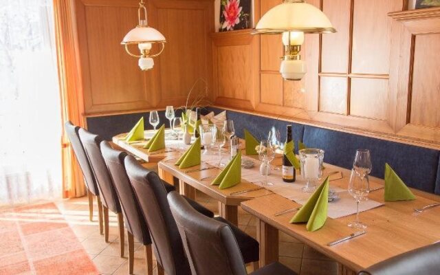 Restaurant-Pension - Dorfcafe