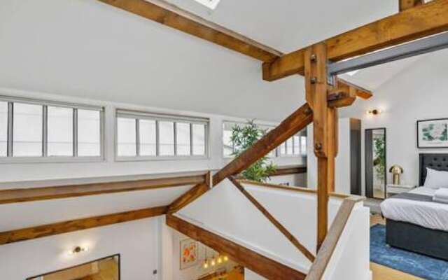 Host Stay The Cavern Quarter Loft