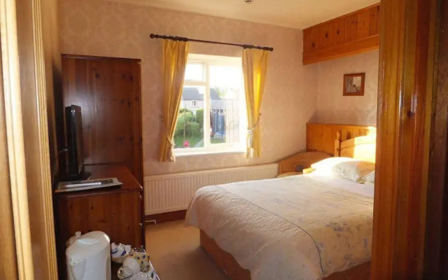Old Castle Farm Guest House